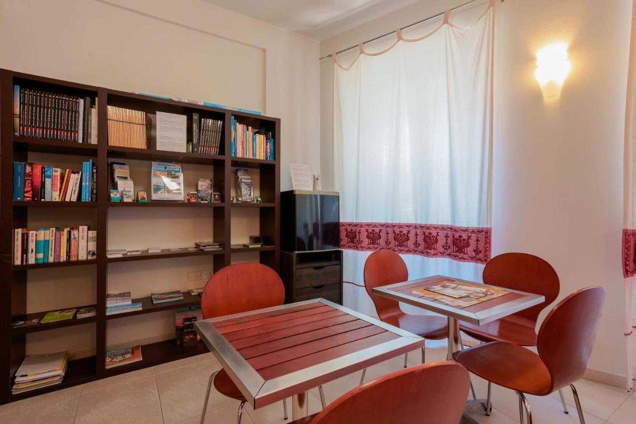 Le Sul Corso Pensión Cagliari